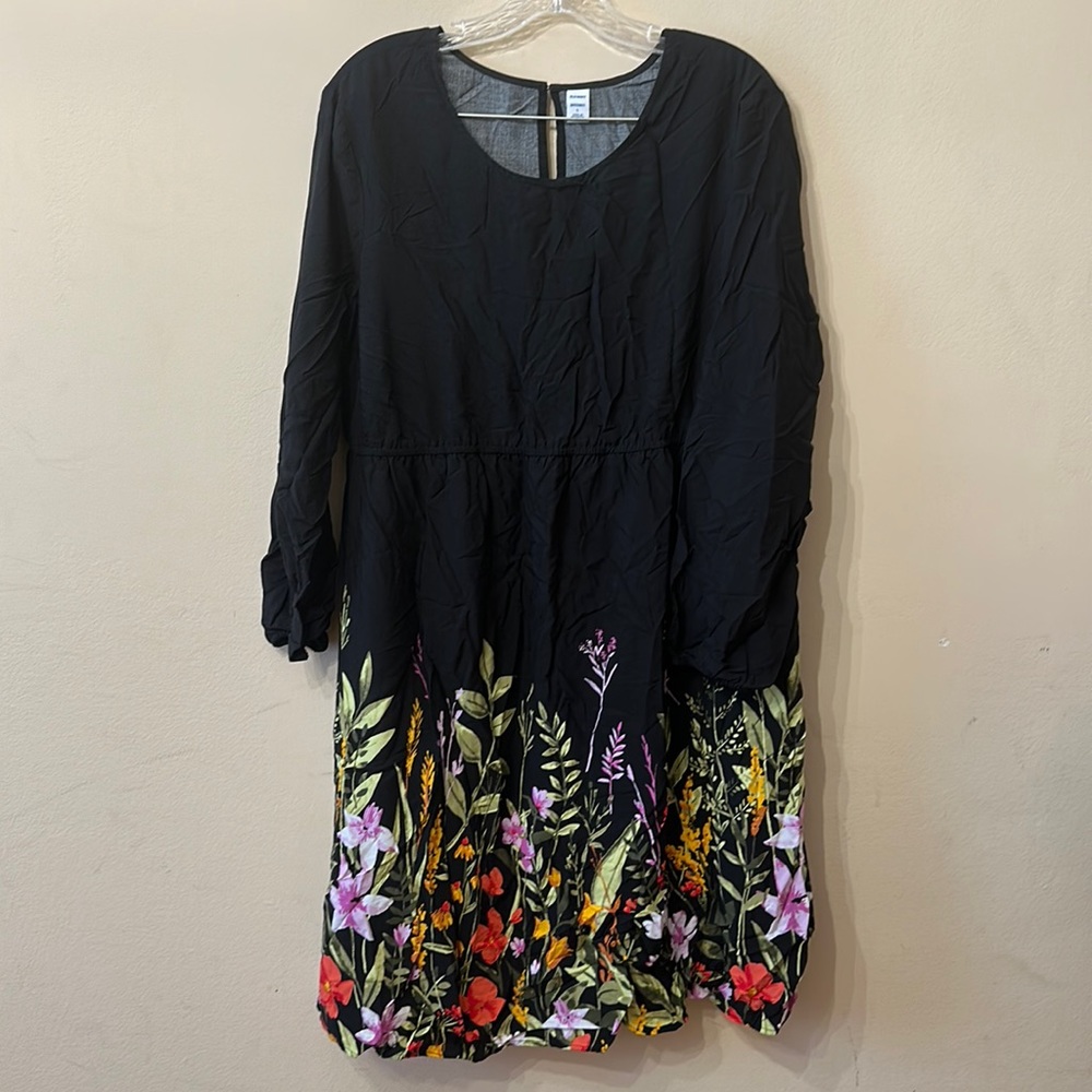 Old Navy Floral Maternity Dress